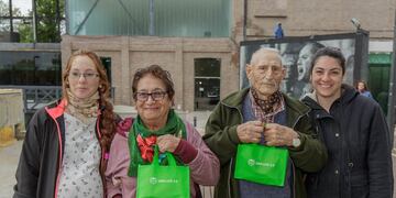 Jubilados recibieron su tablet\u002E