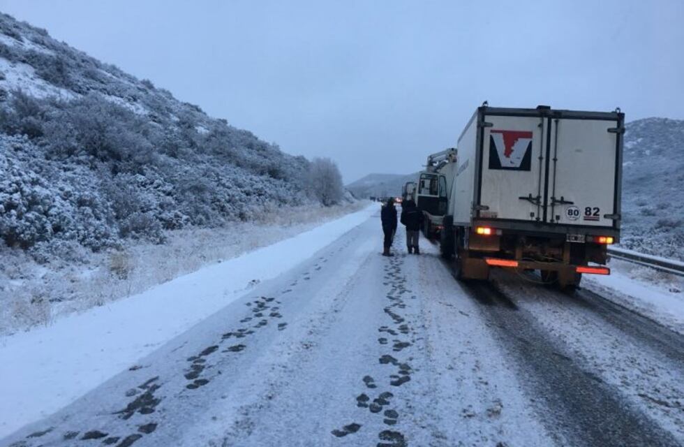 Siguen las condiciones de extrema precaución en las rutas de la provincia
