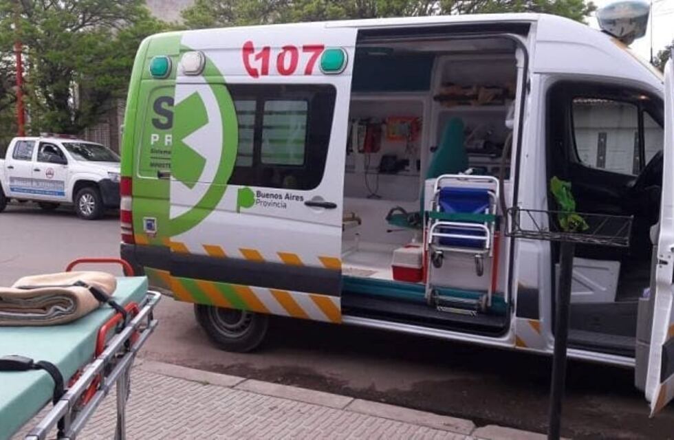 Un obrero cayó desde lo alto de un andamio y fue internado