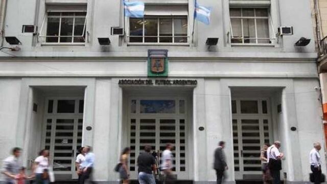 Dirigentes de clubes de Primera y el Ascenso llegaron a un acuerdo por el estatuto de AFA.