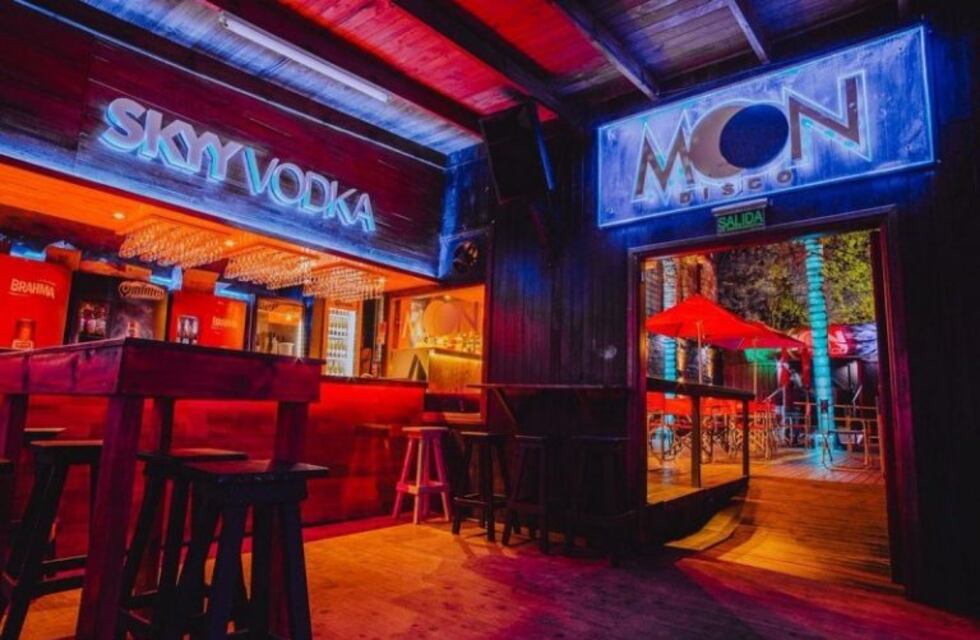 Los locales nocturnos piden poder trabajar más horas en Eldorado