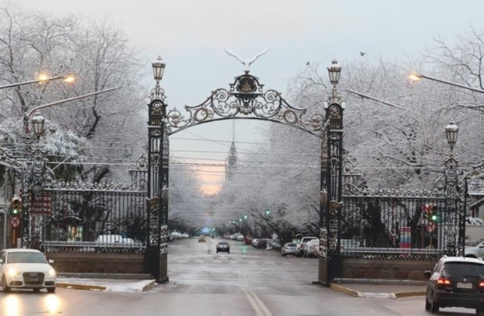 La nieve se queda en el Gran Mendoza