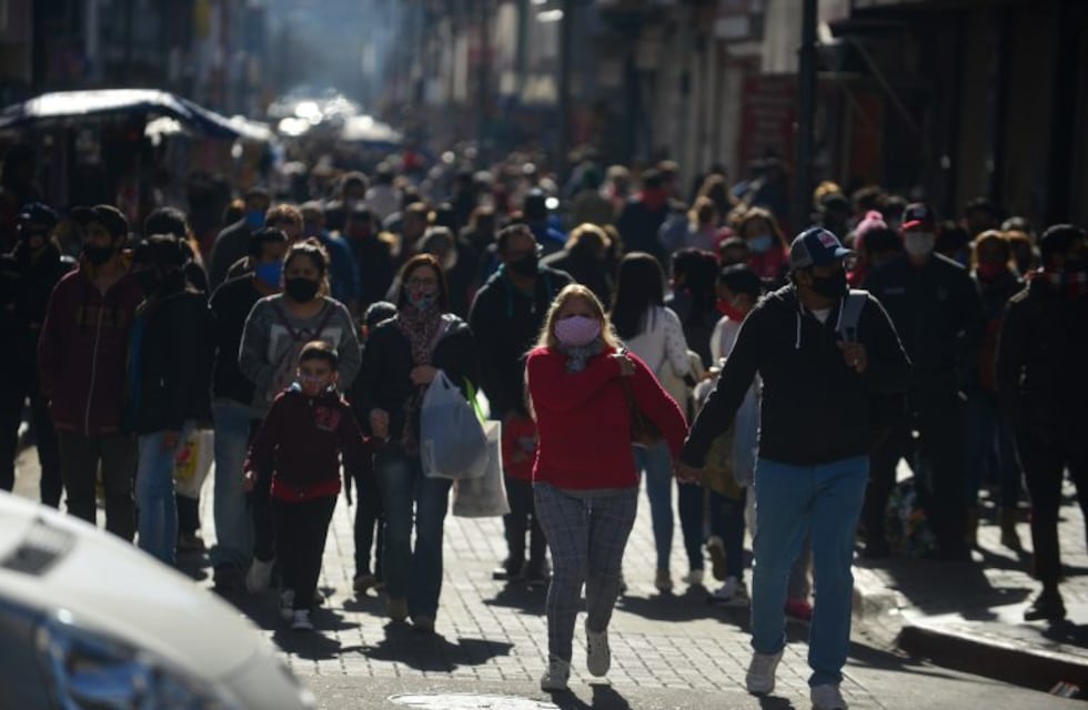 Bajas ventas por el Día del Padre en Córdoba a pesar de mayor circulación por apertura shoppings