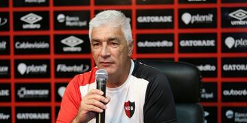 Newell's se prepara para enfrentar el domingo al líder Boca Juniors\u002E