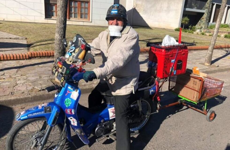 Un ejemplo: el azuleño que hace motomandados para los abuelos en plena pandemia
