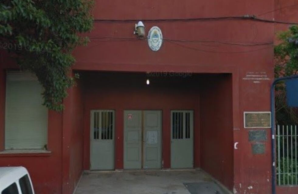 Es acosada hace un año por un ex compañero y recibió una golpiza en un colegio