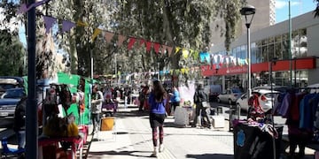 Se van a instalar más de 60 diseñadores independientes a mostrar sus productos\u002E