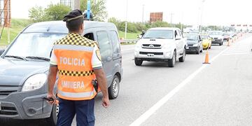 Salsipuedes y Carlos Paz fueron rigurosos en los controles\u002E Y Agua de Oro pedirá que se revisen los permisos\u002E