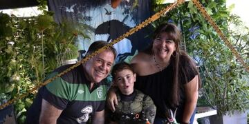 Carna, su mujer y su hijo