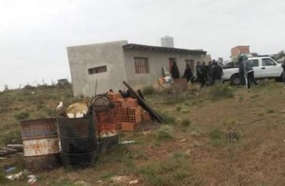 Denuncian en las redes sociales la usurpación de una casa de una abuela