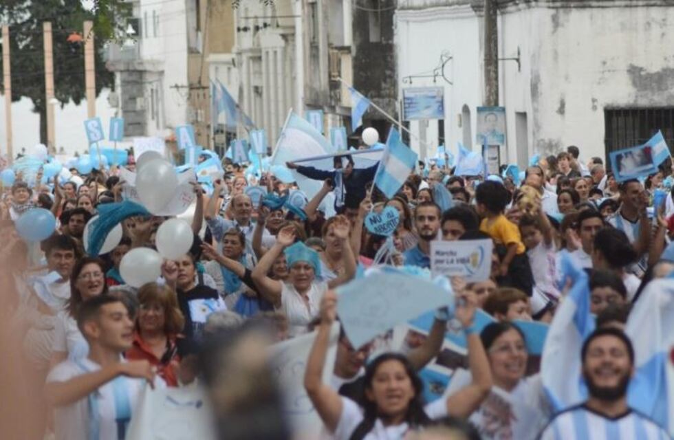 Corrientes marchó en defensa de las dos vidas