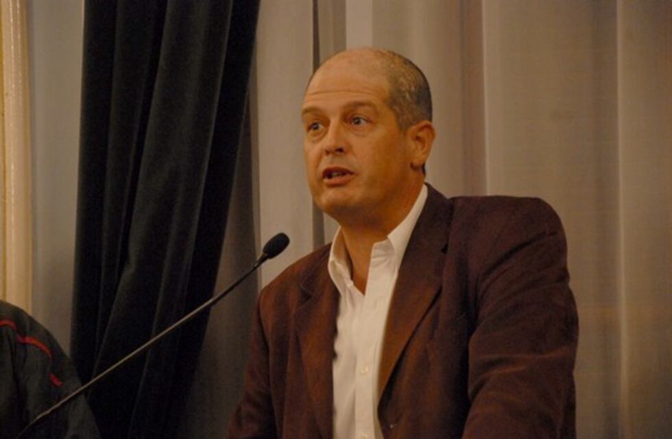 Mario Sabbatella analiza competir por la intendencia de Viedma