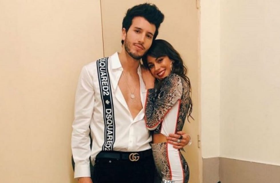 Sebastián Yatra besó a Tini Stoessel en su debut en el Luna Park