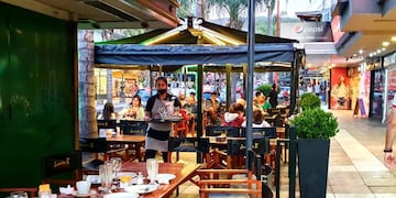 Bares y restaurantes en Villa Carlos Paz\u002E (Foto: VíaCarlosPaz)\u002E