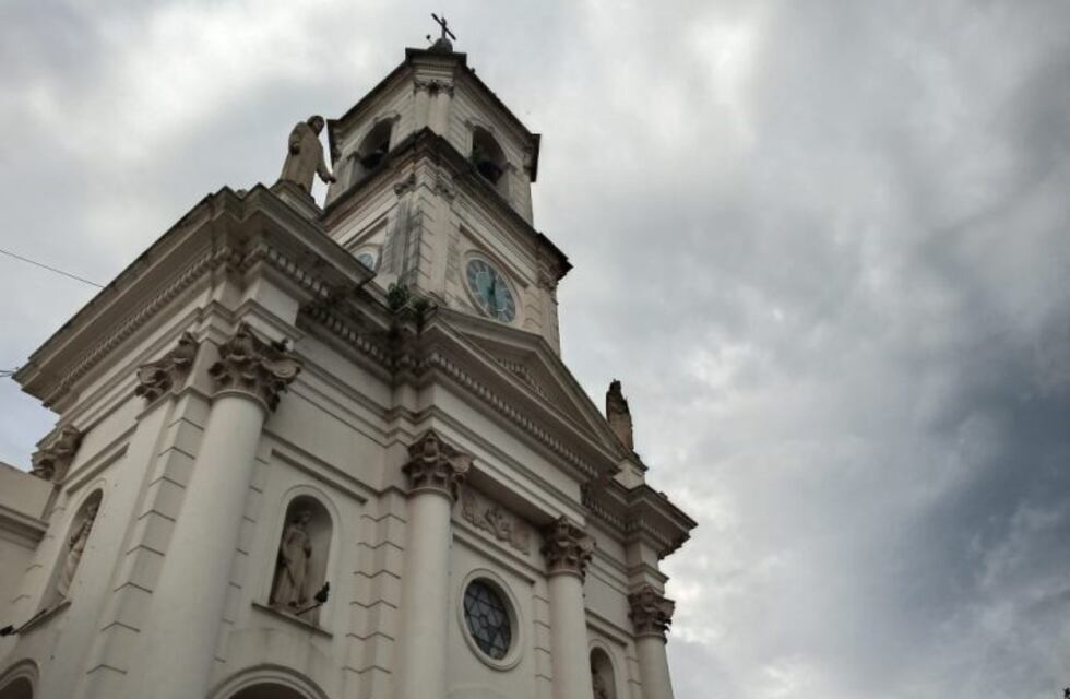 Jueves con calor y probabilidad de lluvias