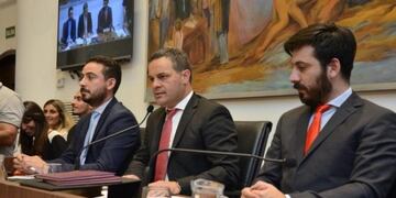 El anuncio del congelamiento de los sueldos en el Concejo Municipal de Santa Fe fue hecho por Leandro González, presidente del cuerpo\u002E (Archivo)