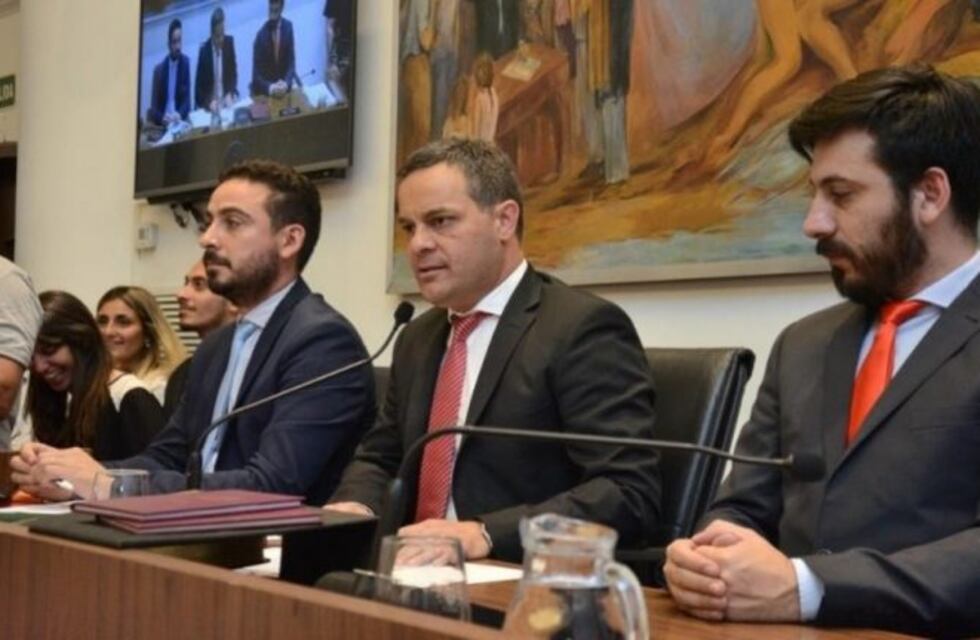 En línea con Jatón los concejales de Santa Fe también se congelan el sueldo