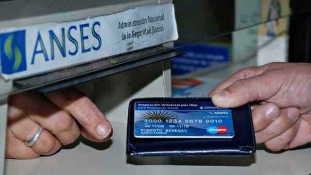 La Asignaciu00f3n Universal por Hijo peligra para mu00e1s de 30 mil familias santafesinas que adeudan documentaciu00f3n desde 2015, segu00fan informu00f3 ANSES.