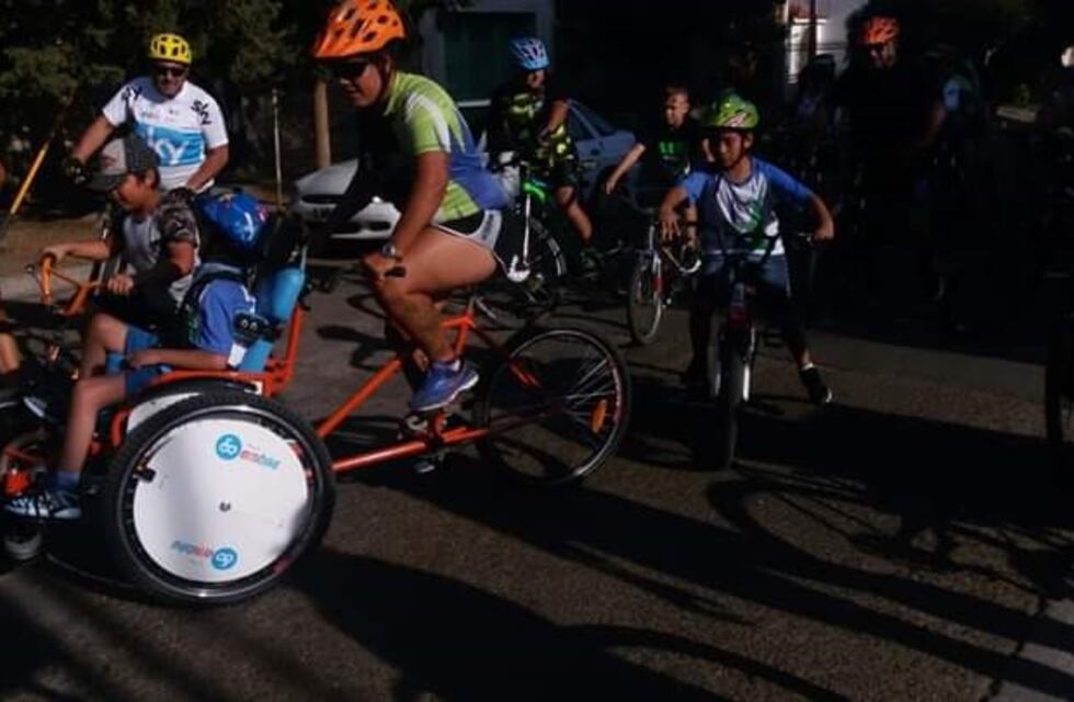 Y un día Agustín pudo pasear en bici por Punta Alta