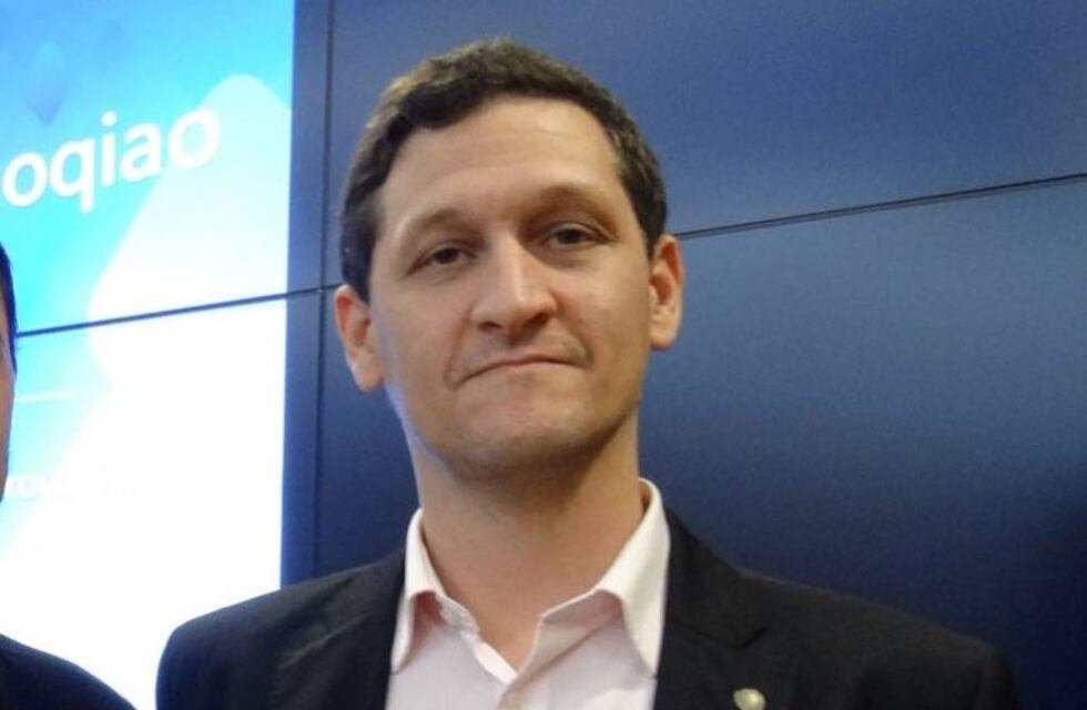 El presidente de la EPE salió a mostrar su recibo de sueldo en medio de la polémica por los salarios de la empresa