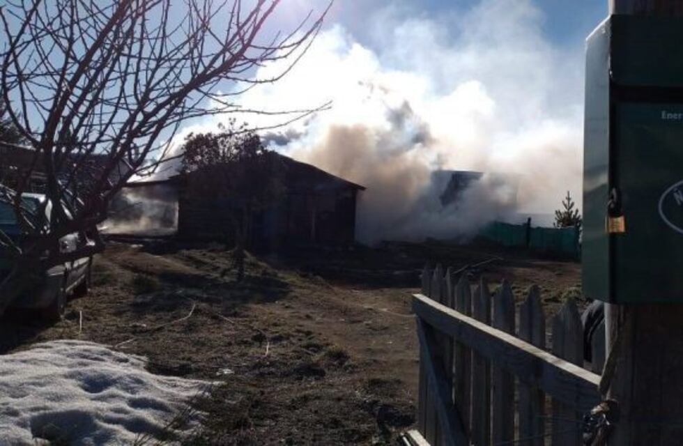 Se registró un voraz incendio en una casa del barrio El Frutillar
