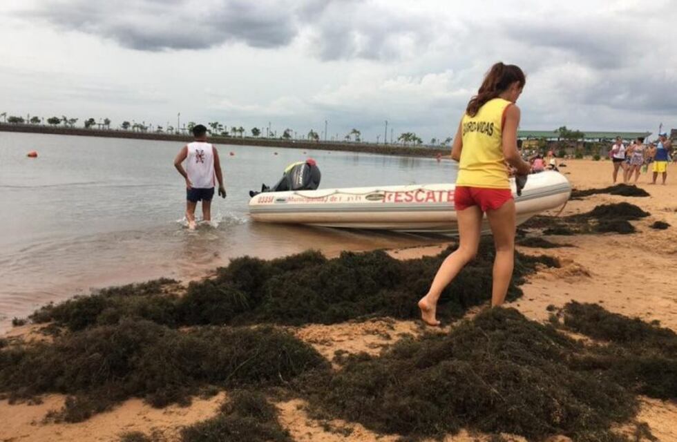 La playa de Miguel Lanús con refulado de arena para aprovecharla este fin de semana