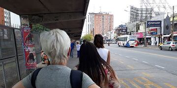 Acoso en paradas de colectivos