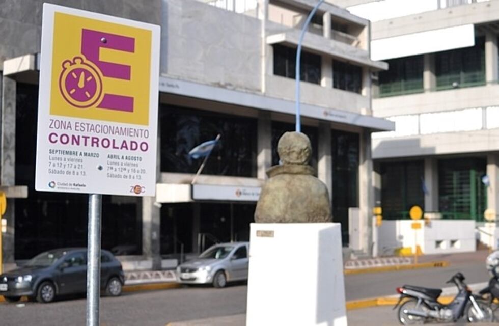 Trabajadores de la Zona de Estacionamiento Controlados piden su retorno para poder cobrar