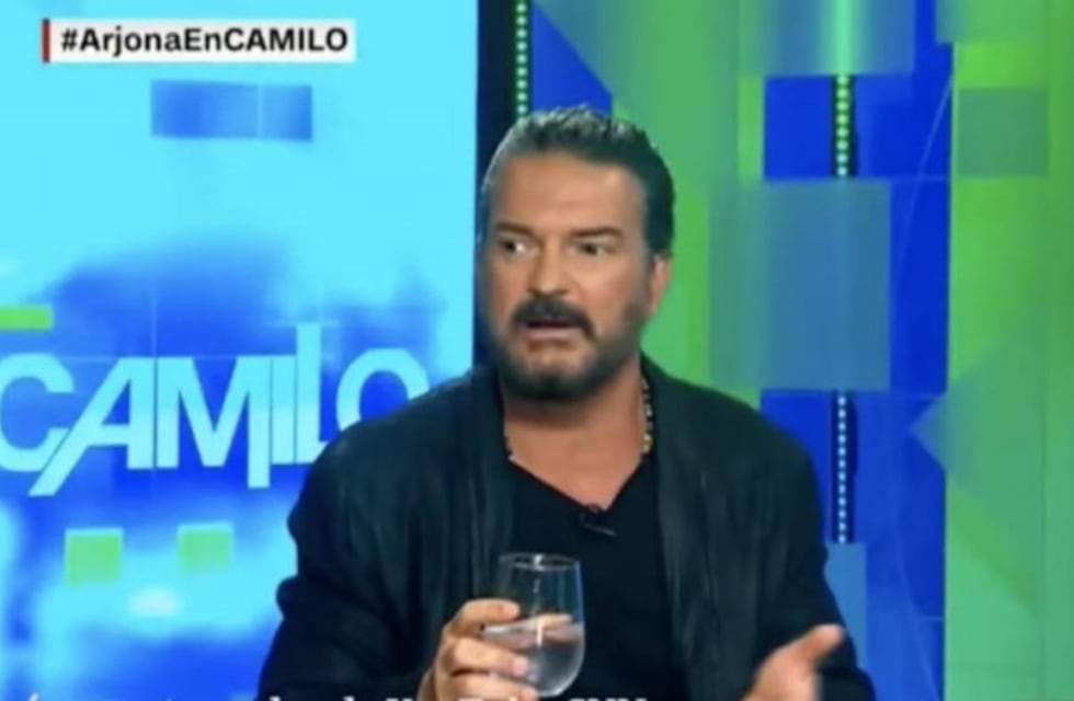 El desplante de Arjona: abandonó una entrevista porque le molestaron las preguntas