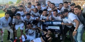 Chacarerazo de Central Córdoba\u002E El Sapito Coleoni lo puso en la final y sueña con ganarle a River\u002E