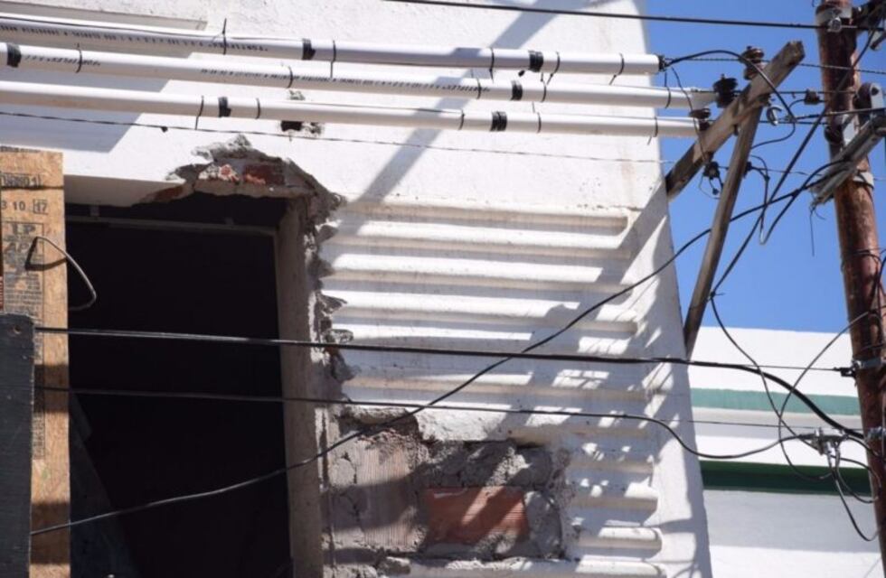 Un vecino de la capital puntana advirtió sobre el estado de un cableado eléctrico