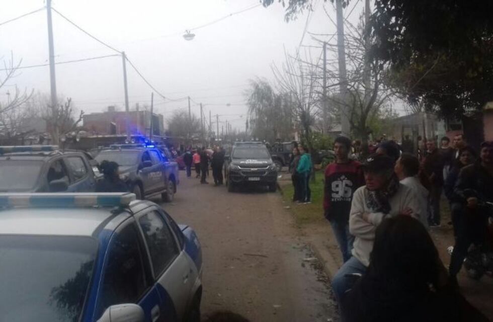 Policía fue baleado durante la persecución de delincuentes en barrio Ludueña