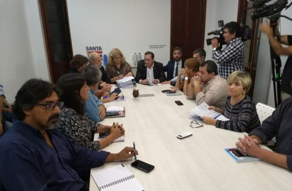 La reunión paritaria con los docentes de Santa Fe pasó a cuarto intermedio
