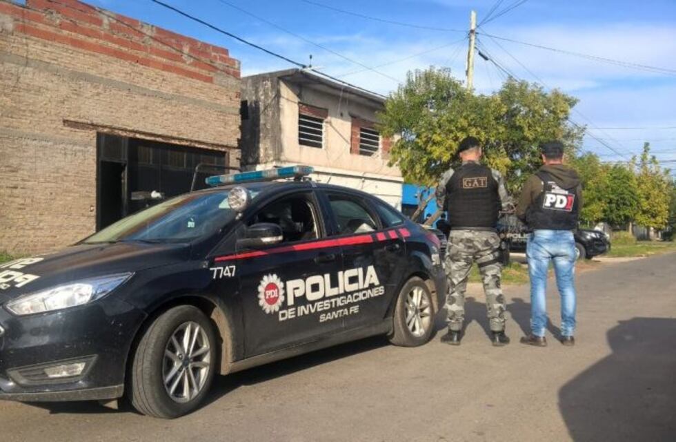 Detenidos y secuestro de drogas en allanamientos a la banda de "Caracú"
