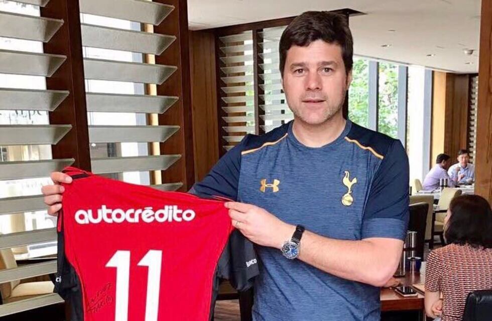 El regalito de Maxi Rodríguez a Pochettino