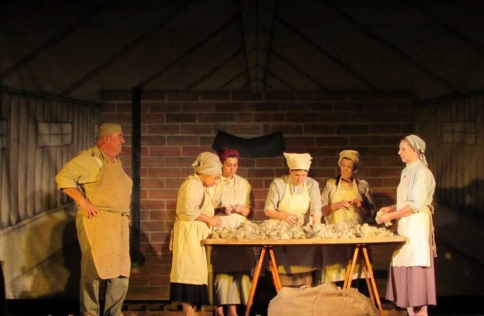 Se presenta la obra teatral "Las Obreras"