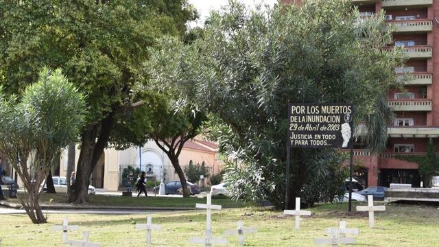Organizaciones polu00edticas y sociales volvieron a pedir justicia por las vu00edctimas en el aniversario 14 de la tragedia.