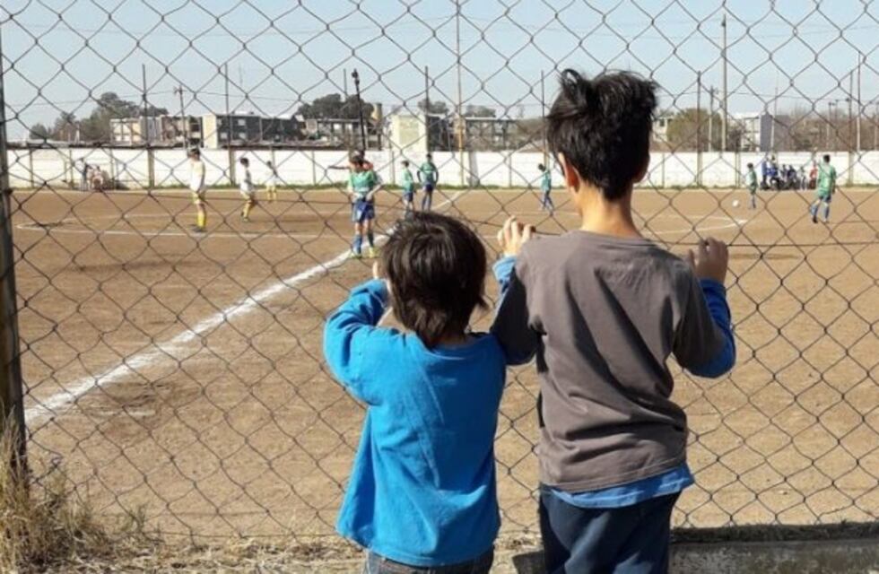Bernal: detienen a un entrenador de fútbol infantil por abusar sexualmente de niños de 12 años