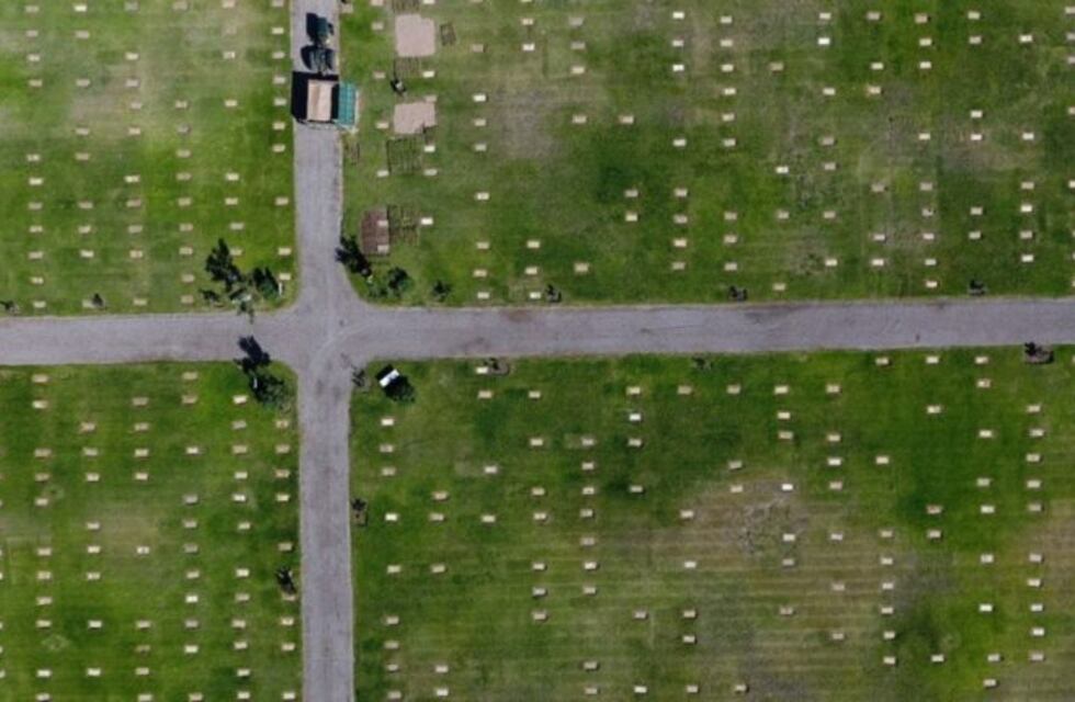 Comienzan a cavar fosas en San Juan ante un eventual brote de coronavirus