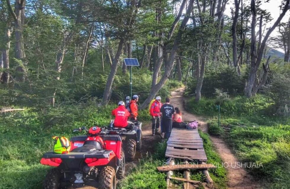 Una mujer debió ser rescatada cuando realizaba senderismo en laguna Esmeralda