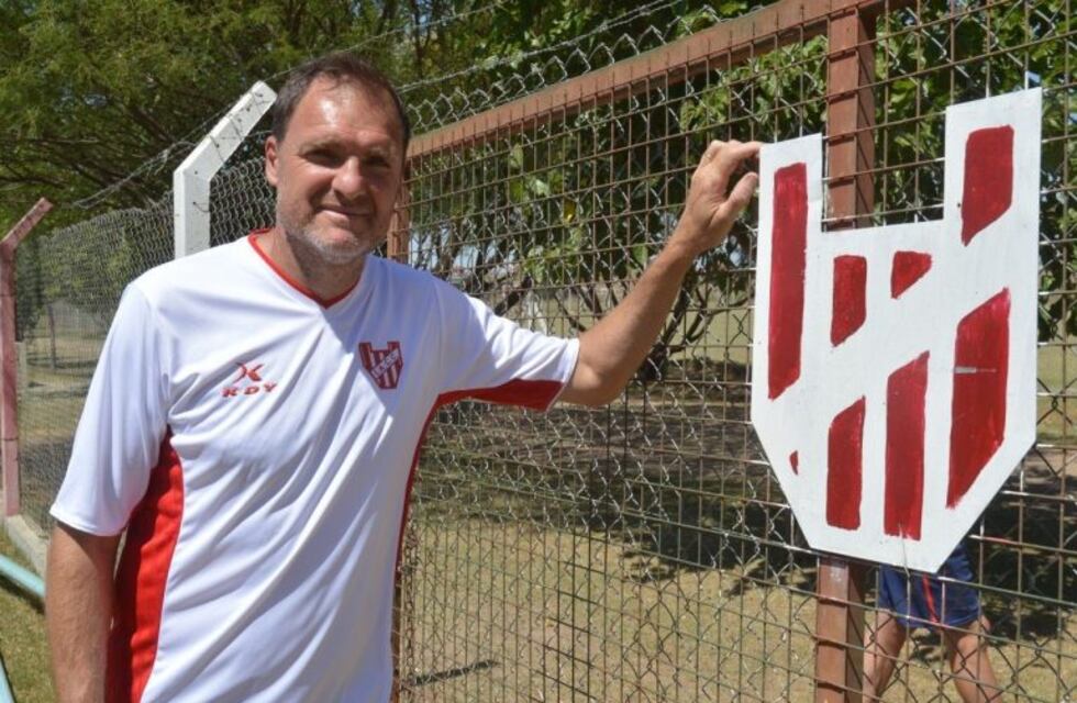 Darío Franco continuará siendo el técnico de Instituto