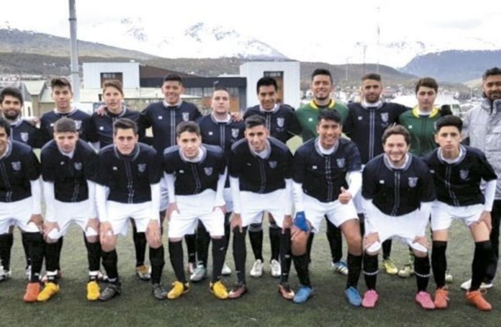El duelo entre equipos ushuaienses fue para CAEF por el Torneo Anual de la Federación Patagónica