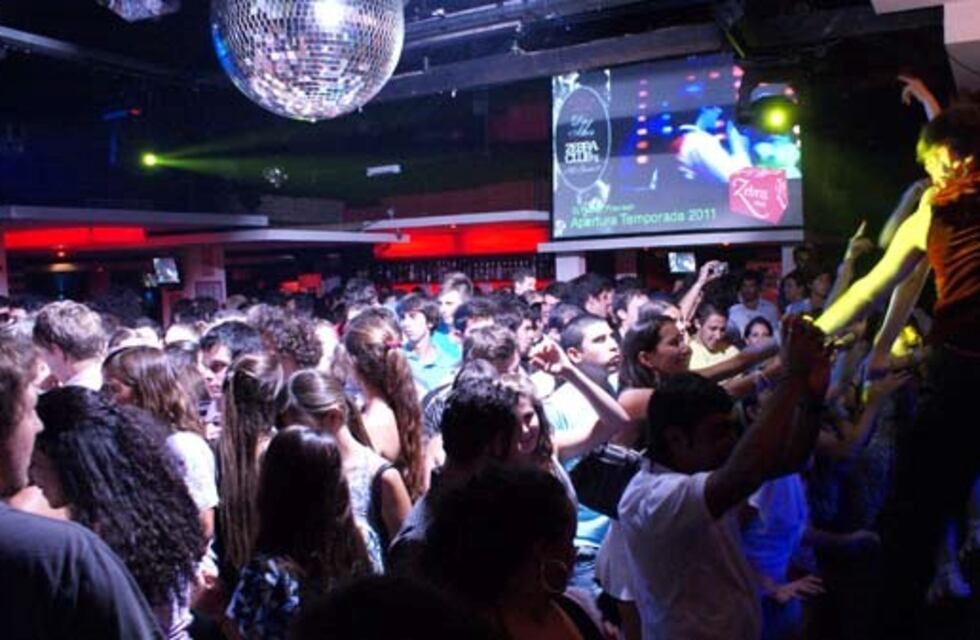 Carlos Paz: descontrolada despedida de egreso de los secundarios