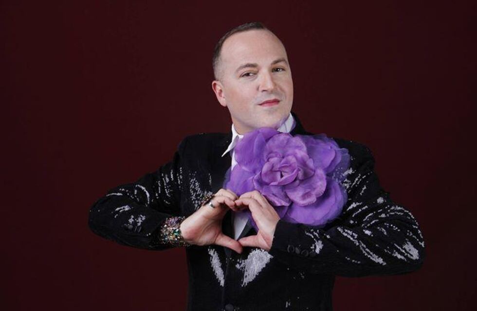 Adrian Sorrentino se presenta en la sala Malvinas con “Sonrisas Solidarias”