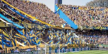 Las tribunas del Gigante quedaron desbordadas ante la visita de la Lepra\u002E (@carcoficial)