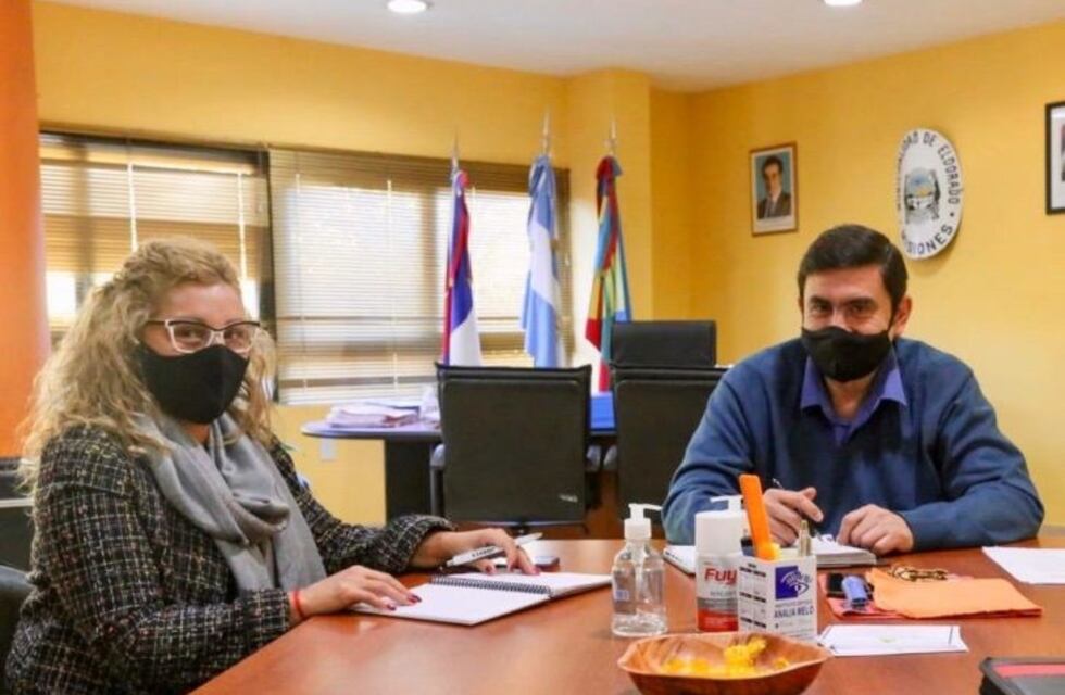El intendente de Eldorado recibió a la directora de Enseñanza Primaria de Misiones