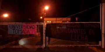 Toma de la unidad académica Caleta Olivia de la UNPA