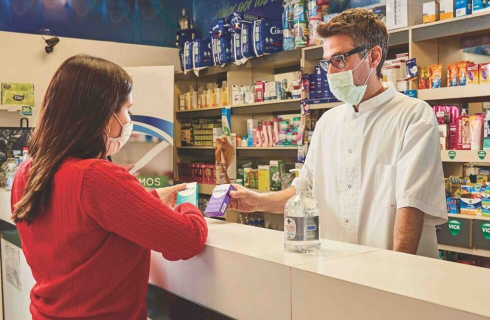El Colegio Farmacéutico inició una campaña para evitar la movilidad social innecesaria
