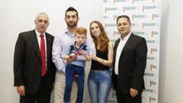Son los primeros cordobeses en recibir la escritura