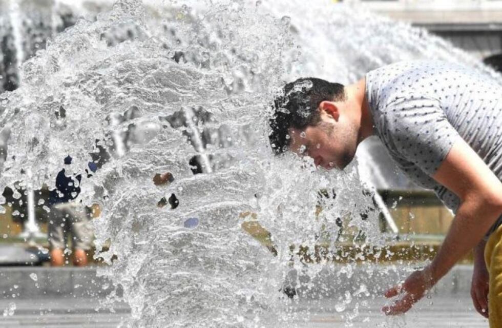 Ola de calor: cómo evitar la deshidratación y cuidarse ante las temperaturas extremas